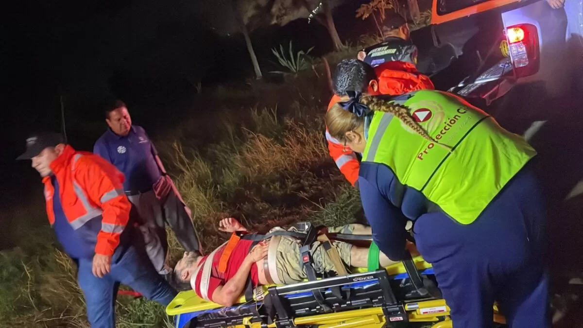 Dos lesionados tras volcadura de Razer en zona de playa Miramar