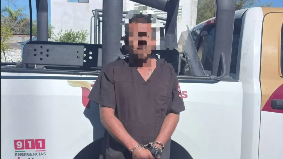 Arrestan a hombre tras amenaza armada en tienda Liverpool de Victoria