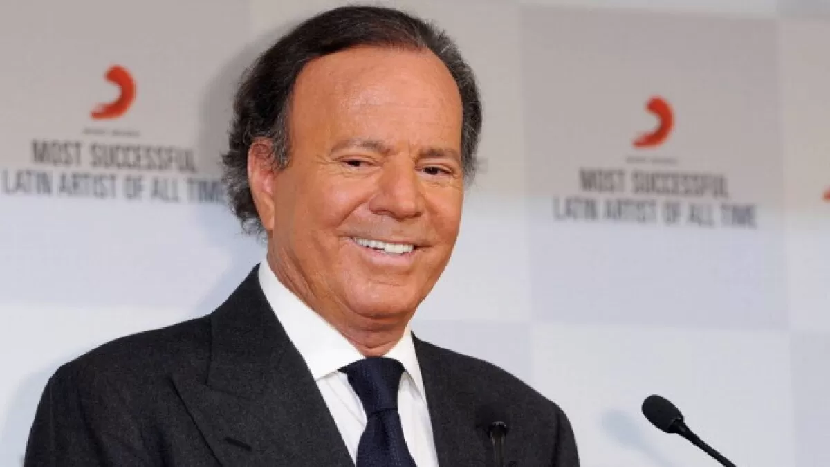 Julio Iglesias rompe el silencio ante denuncias por abuso sexual