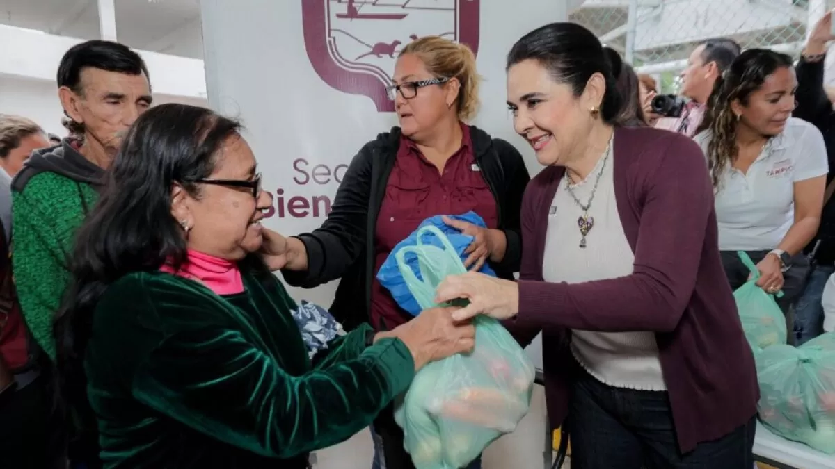Encabeza Mónica Villarreal Jornada de Bienestar en la colonia Morelos