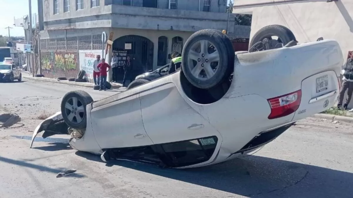 Fuerte volcadura deja un lesionado en la colonia Los Muros en Reynosa