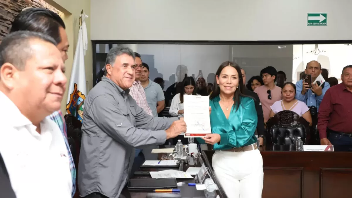 Cabildo avala licencia temporal y realiza ajustes en la administración municipal