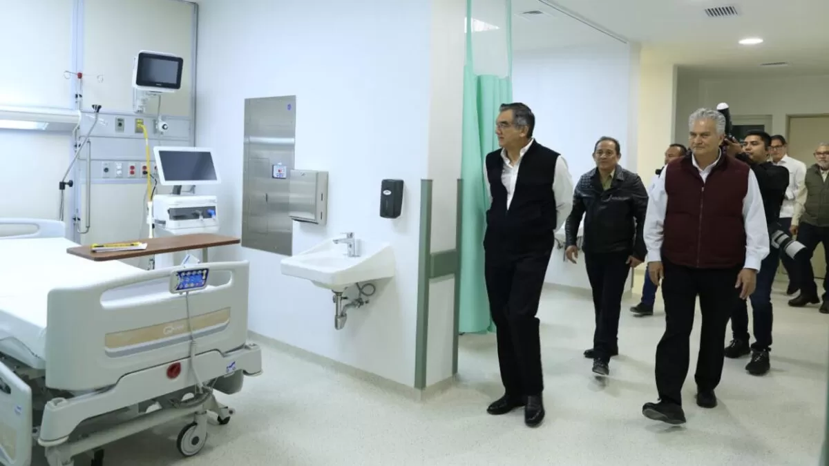 Américo Villarreal supervisa avance del Hospital General de Ciudad Madero
