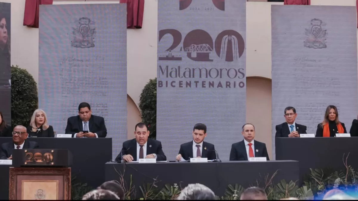 Sesión solemne marca bicentenario de Matamoros y homenaje a bomberos