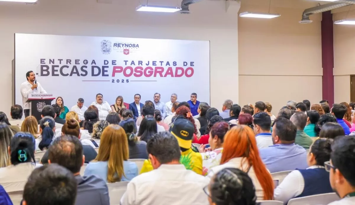 Apoya Gobierno de Carlos Peña Ortiz generaciones de profesionistas más preparados