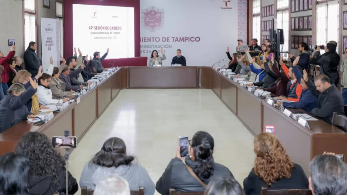 Encabeza Mónica Villarreal sesión de Cabildo con incentivos para mercados municipales