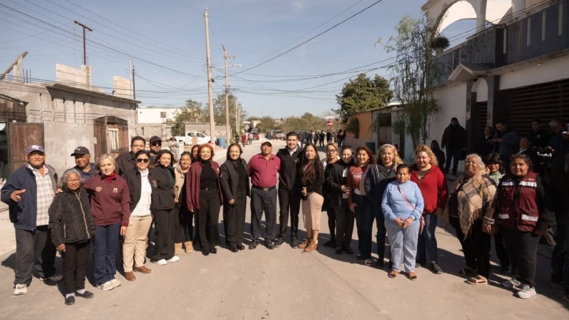 Con inversión superior a los 5 millones de pesos, el Presidente Municipal inaugura pavimentación asfáltica en la calle Tahuachal de la colonia San Ángel Oriente