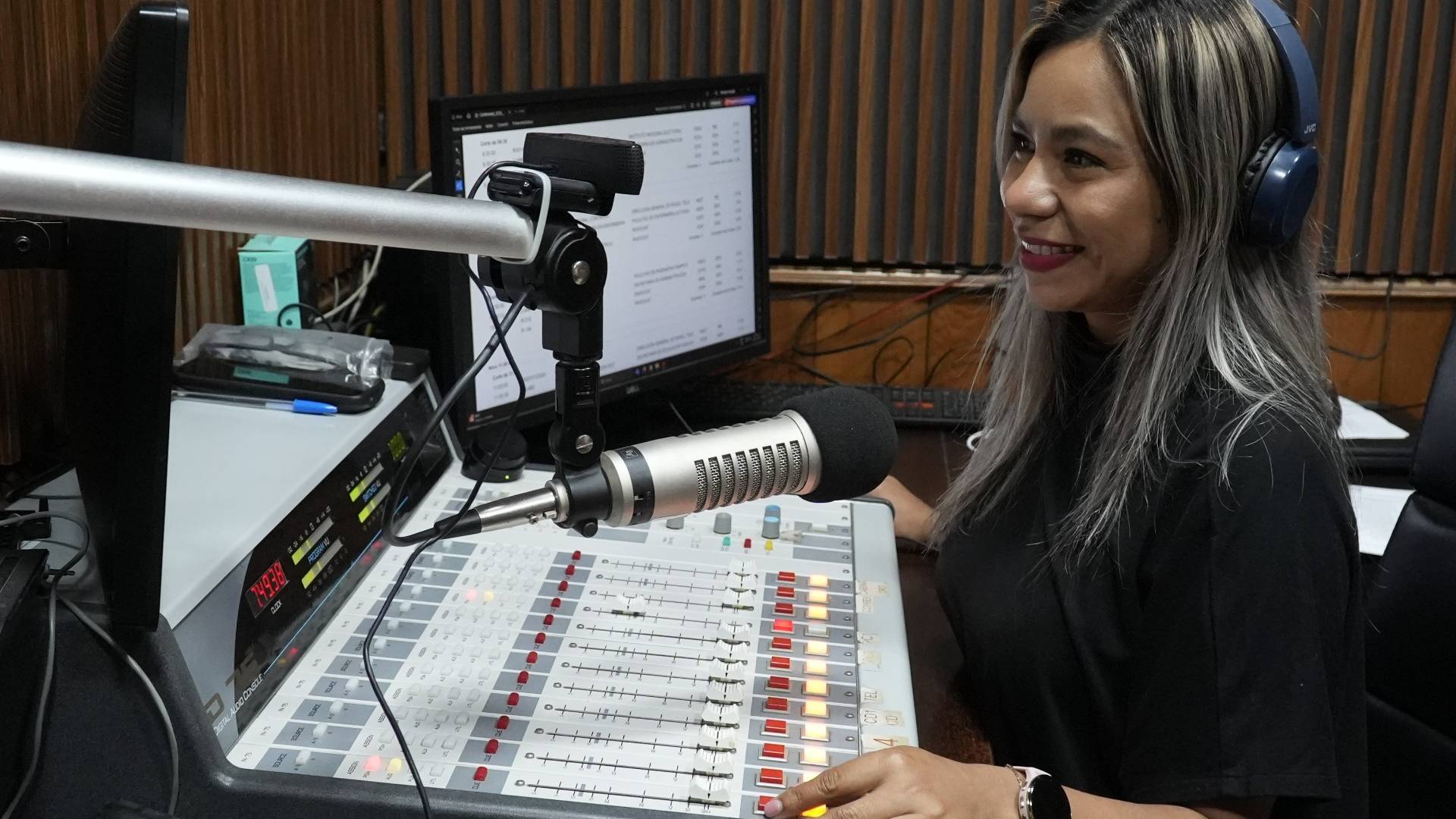 Festeja Radio UAT 34 años de ser la voz del quehacer universitario
