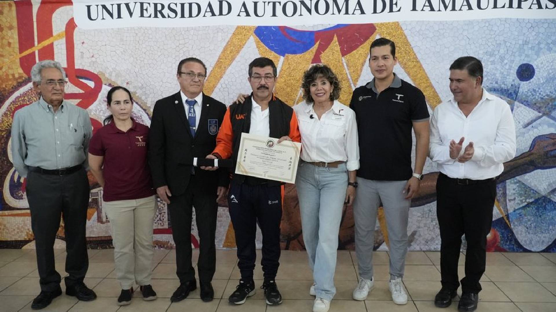 Recibe rector de la UAT reconocimiento de la Federación Mexicana de Judo
