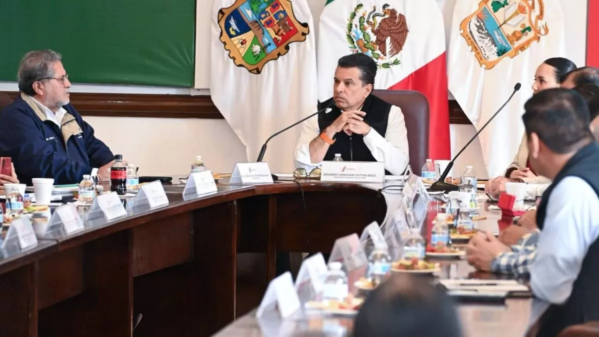 Reúne Lalo Gattás a líderes empresariales en mesa económica
