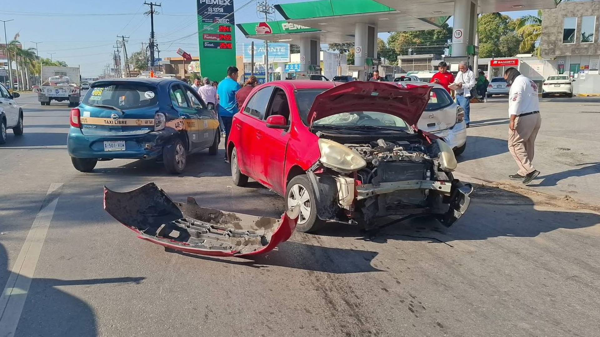 Triple choque en Altamira deja cuatro lesionados