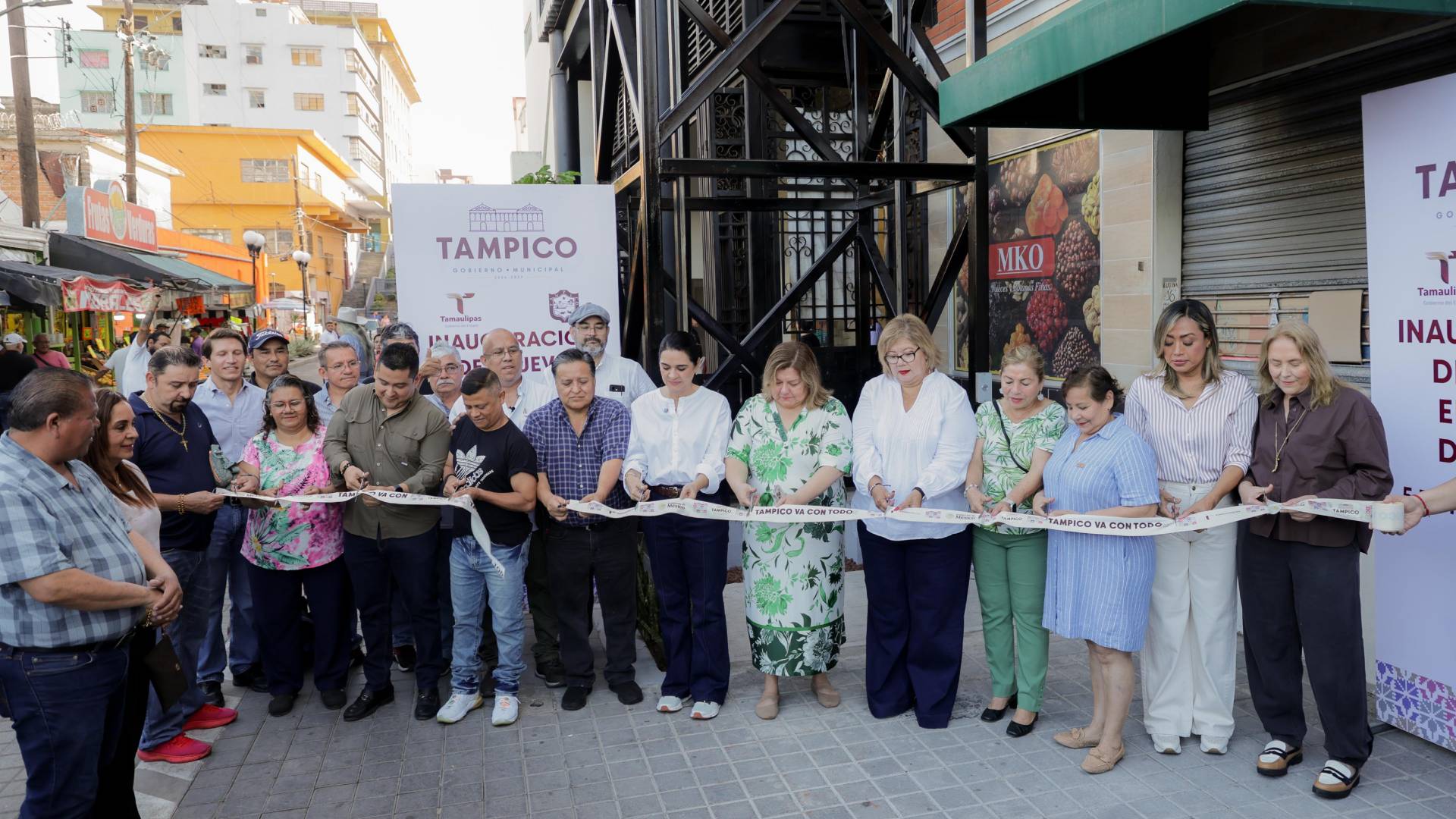 Instalan nuevo elevador de carga en el Mercado Municipal de Tampico
