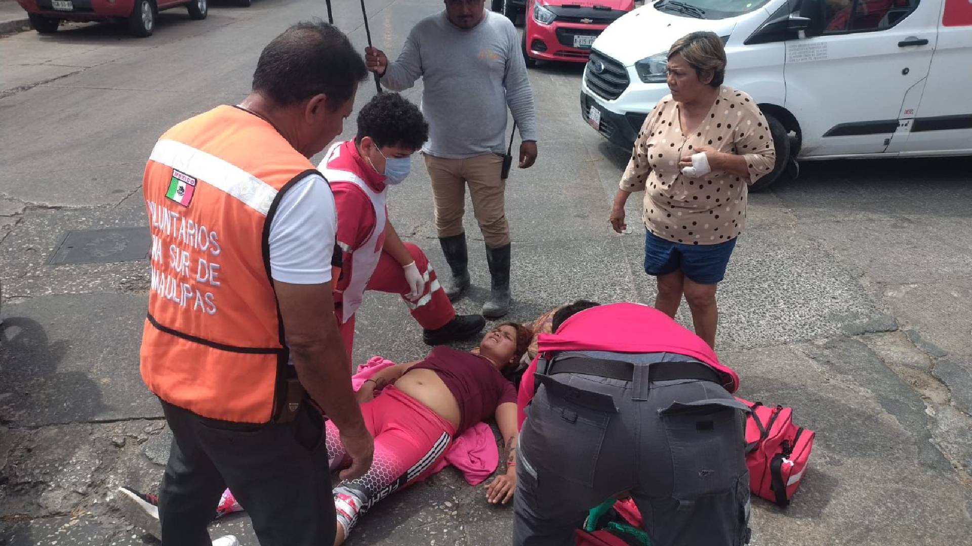 Mujer embarazada termina lesionada tras choque en Tampico