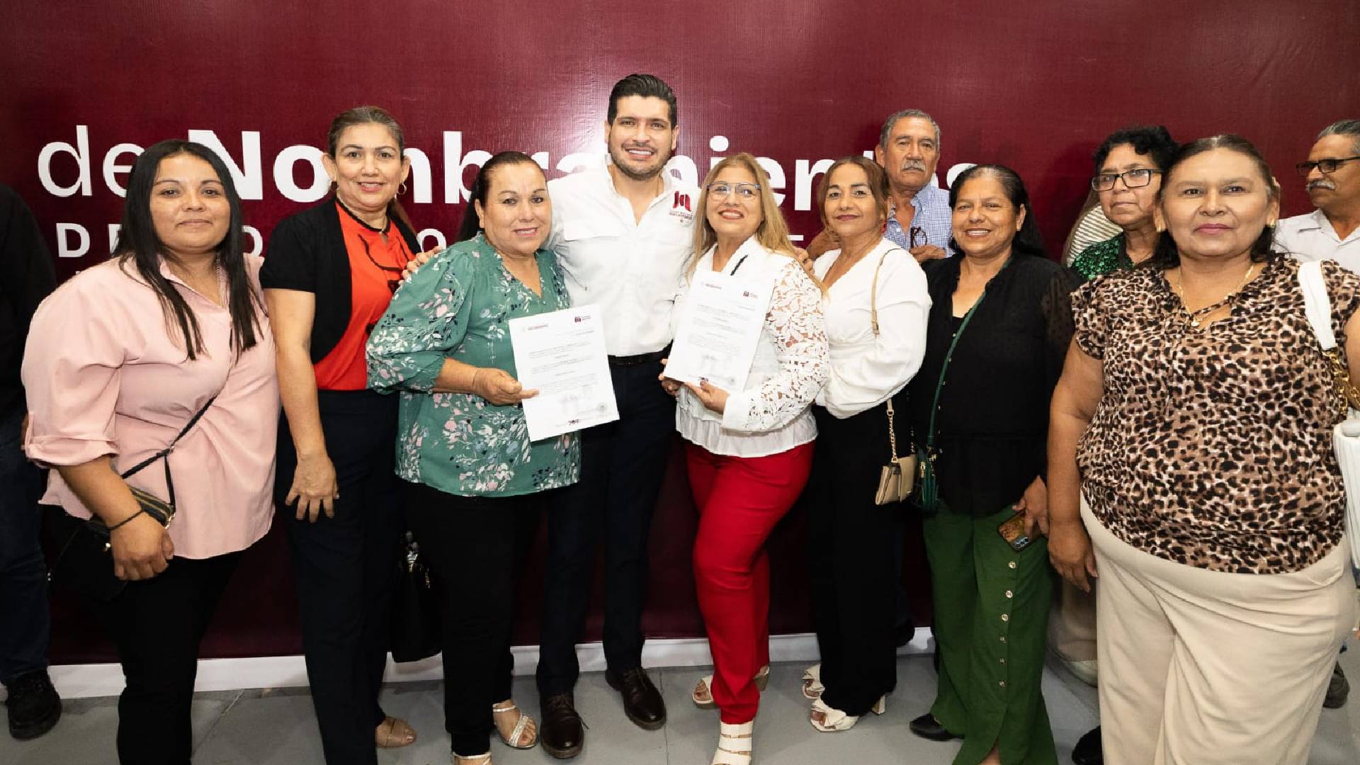 Apoya Beto Granados a jefas de familia con 50% de descuento en el impuesto predial