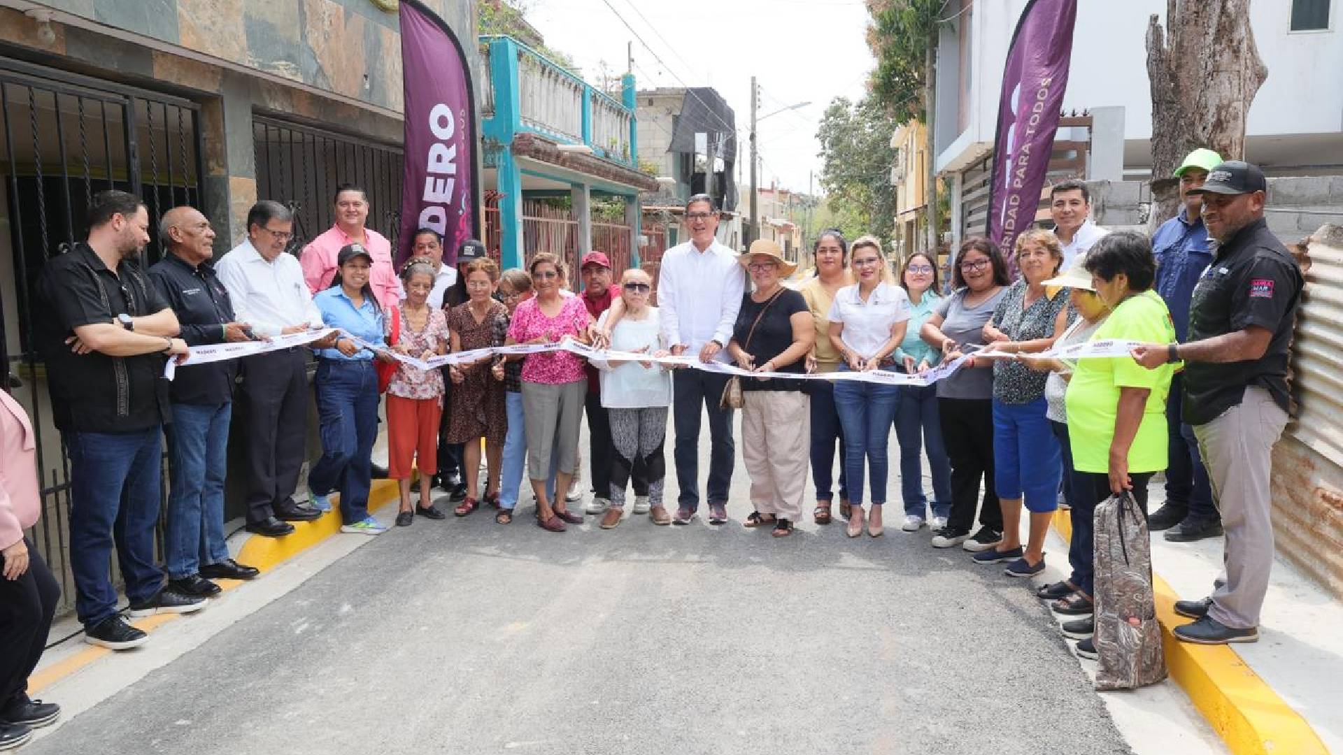 Erasmo entrega más obras de infraestructura vial que transforman Ciudad Madero