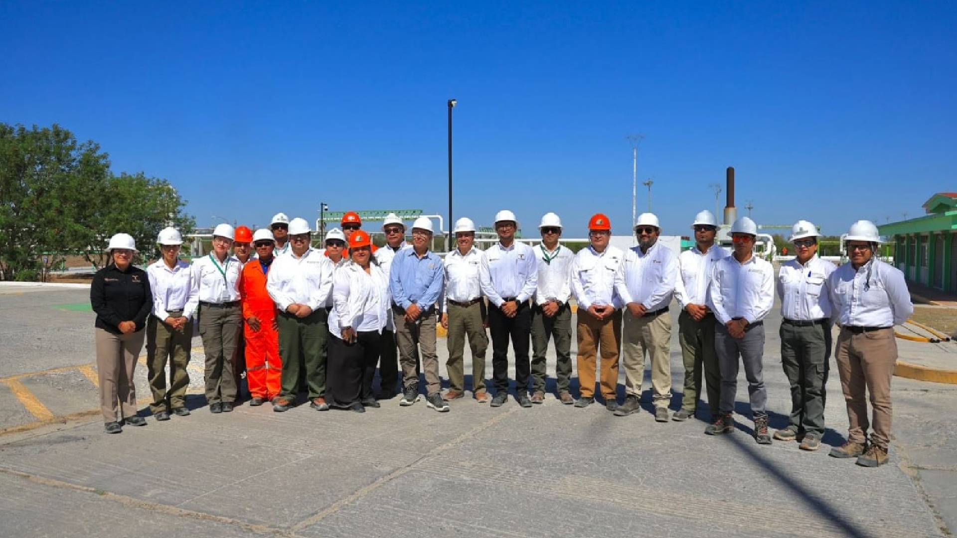 Supervisan  avances del Complejo Procesador de Gas Burgos en Reynosa
