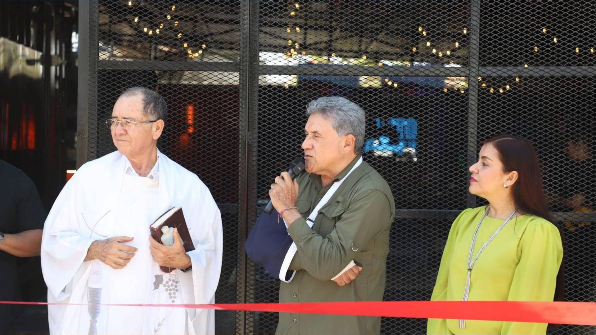 Armando Martínez inaugura restaurante en el centro de Altamira