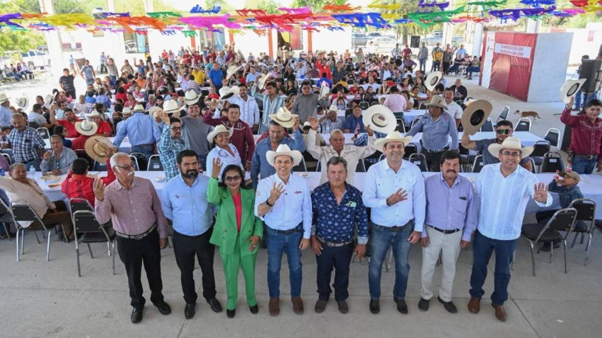 Lalo Gattás celebra 101 aniversario del ejido Congregación Caballeros