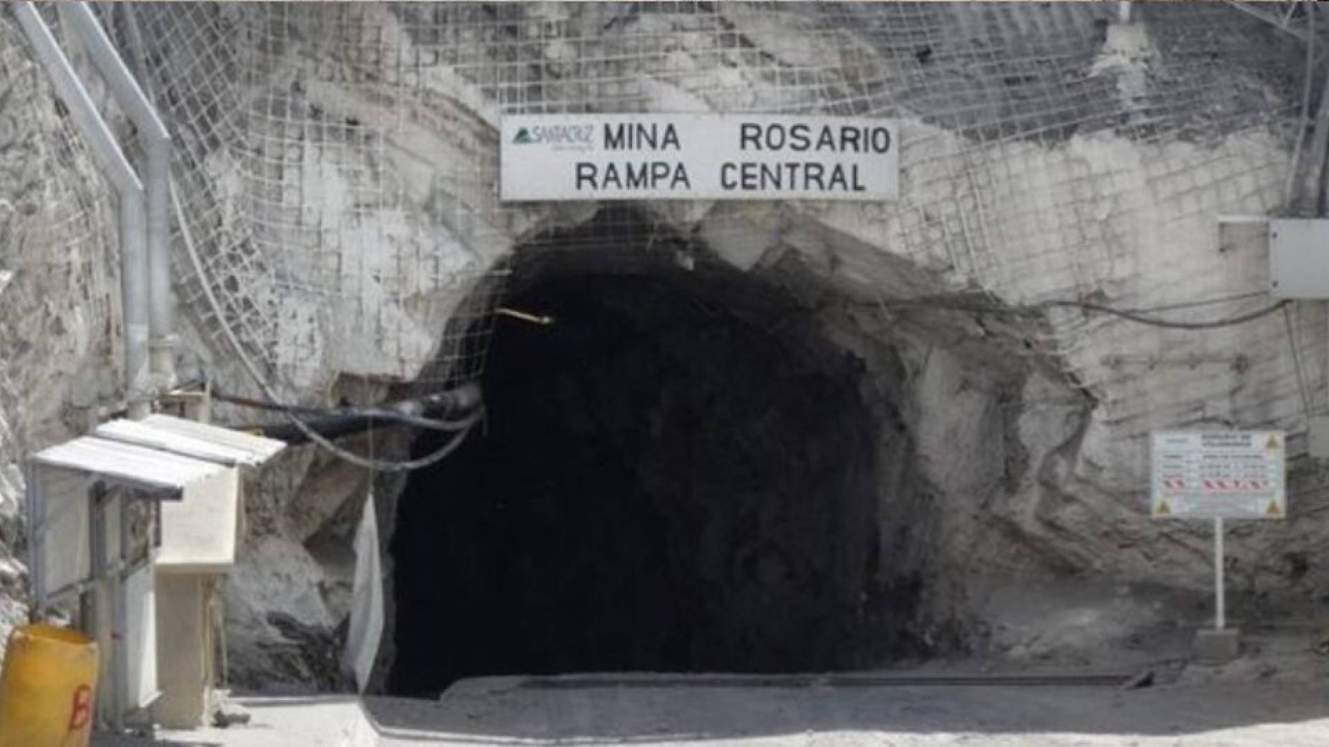 Derrumbe de mina deja a trabajadores atrapados en Sinaloa