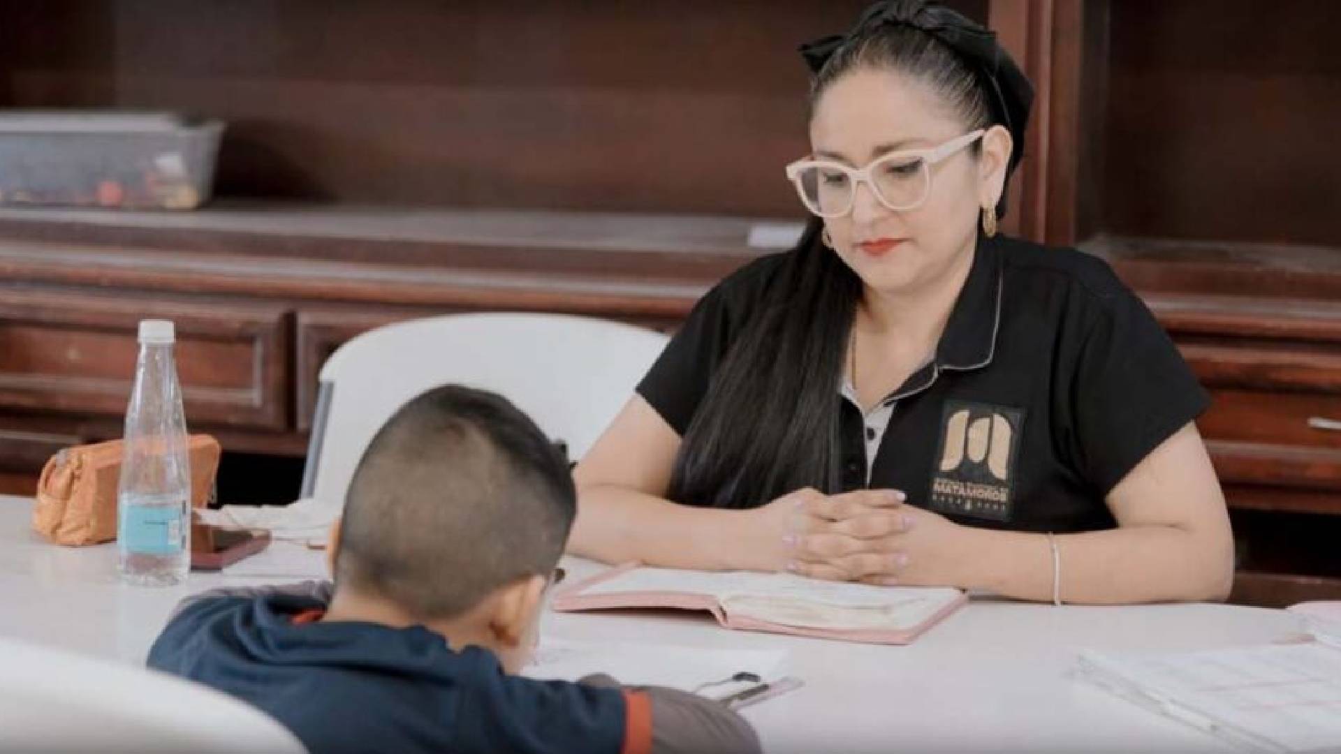 Beto Granados impulsa el éxito de las nuevas generaciones a través de la Dirección de “Contexto Educativo”