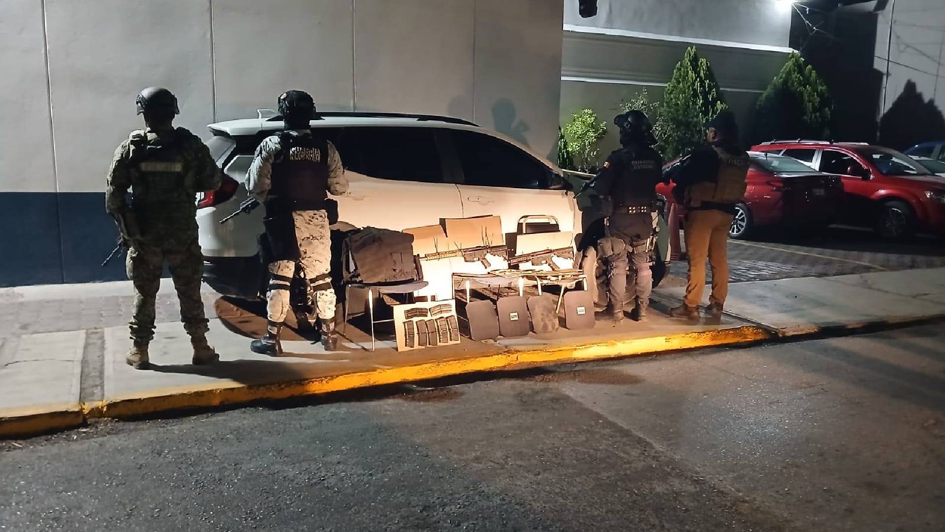 Guardia Estatal asegura armamento, estupefacientes y municiones en Matamoros