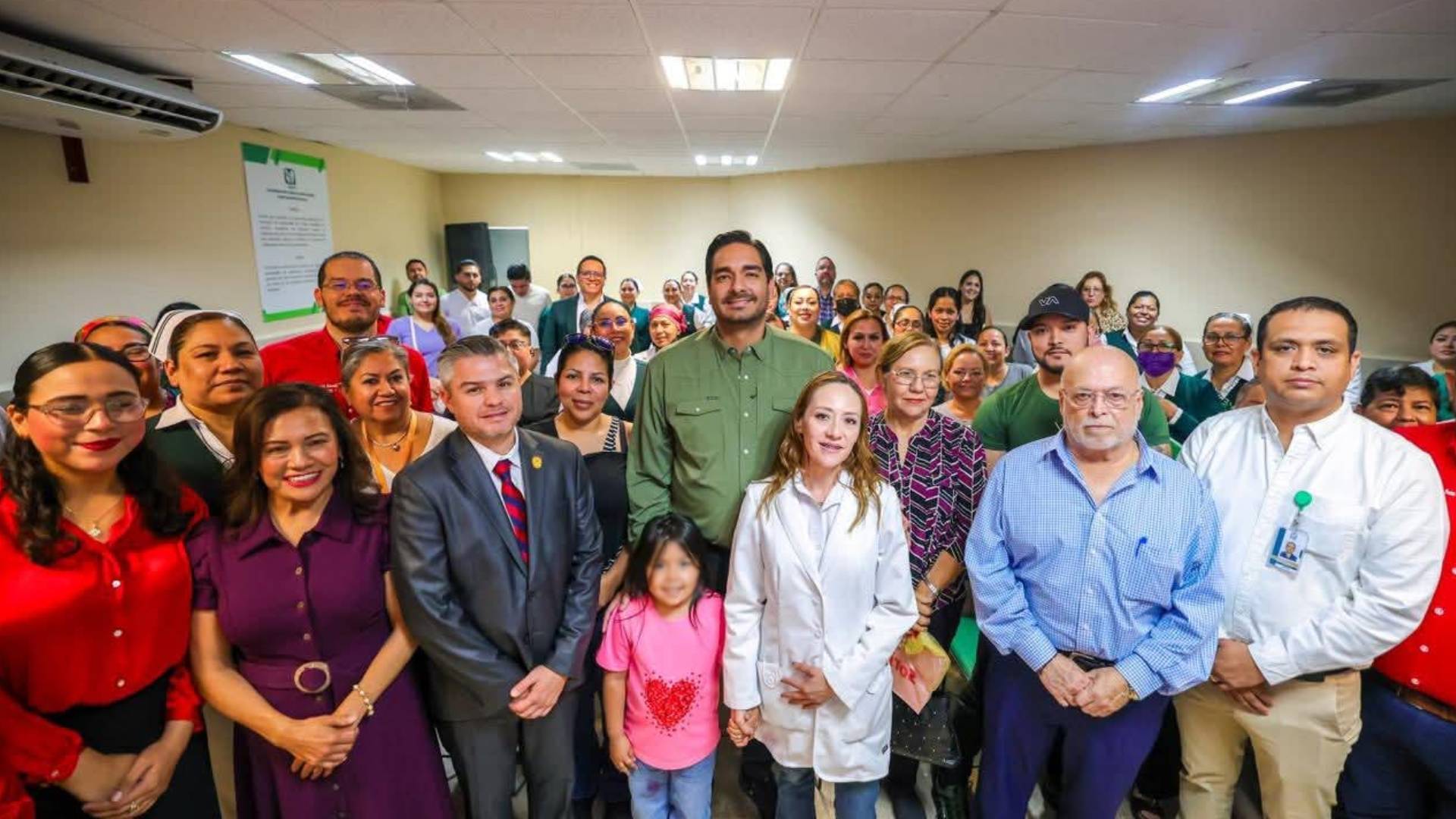 Beneficia programa municipal “Subsidio del Agua” a personal del Hospital General de Zona número 15