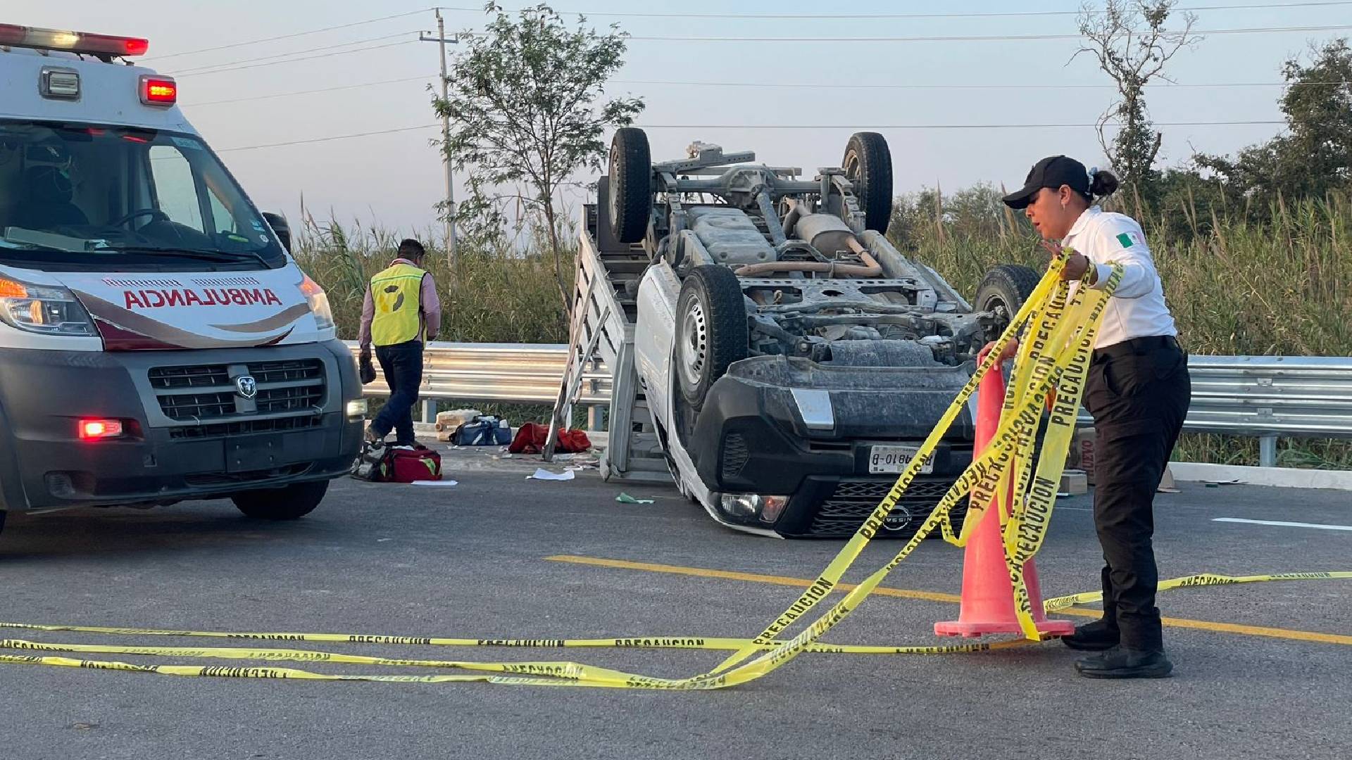 Dos muertos y 8 lesionados tras volcadura en la Mante–Ocampo–Tula