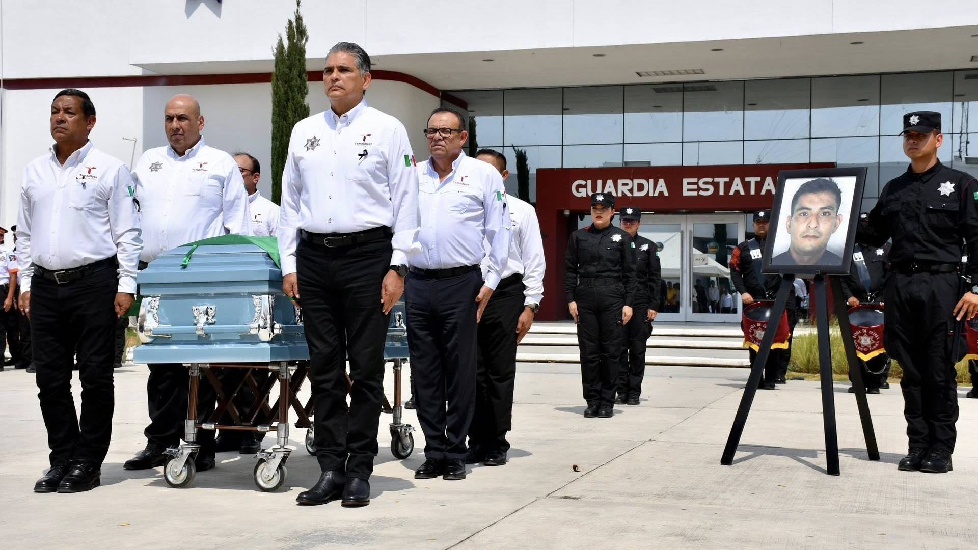 Rinden homenaje a elemento de la Guardia Estatal caído en Miguel Alemán