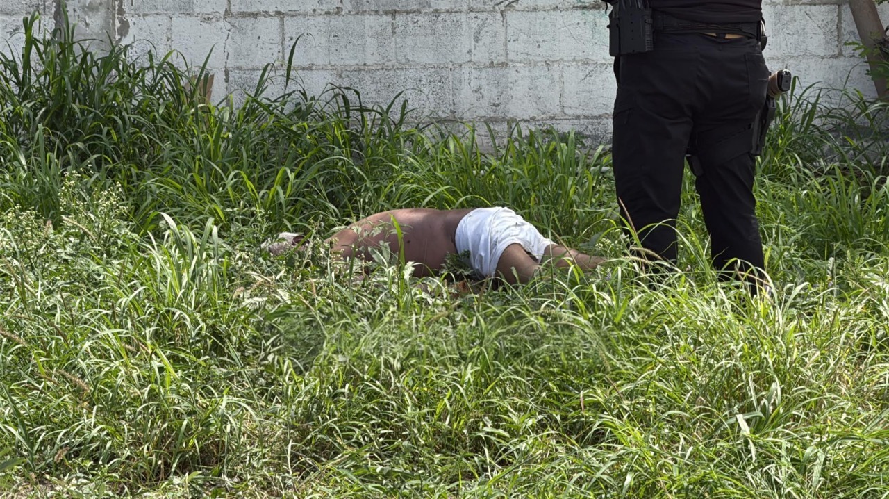 Localizan cuerpo de adulto mayor en terreno baldío de Reynosa