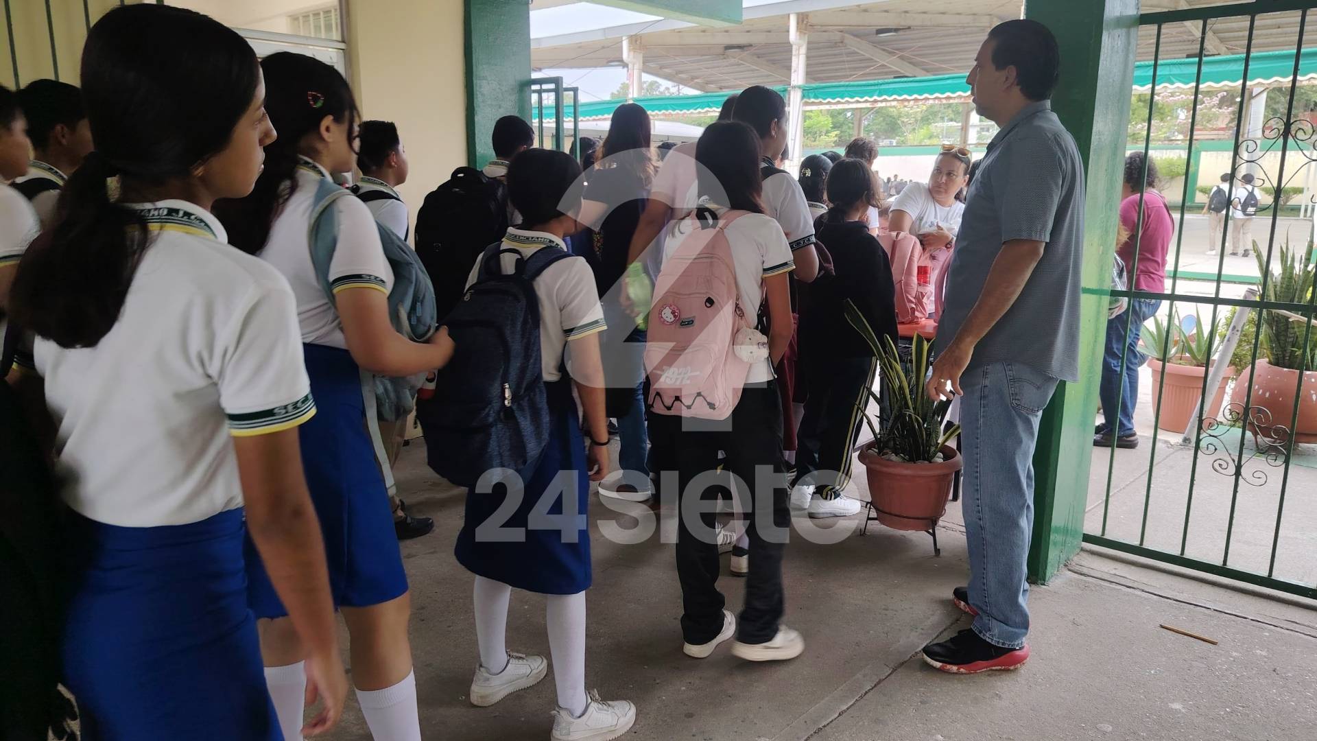 Amenaza de tiroteo activa operativo “Mochila Segura” en escuela de Madero