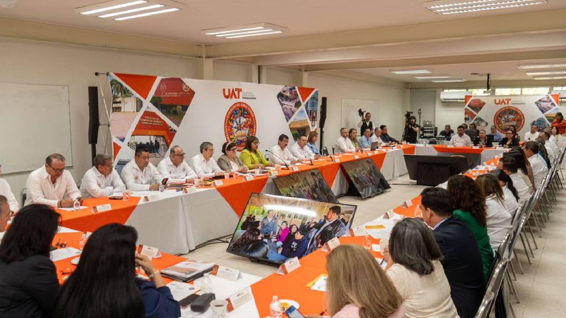 UAT avanza con orden y visión estratégica: Dámaso Anaya