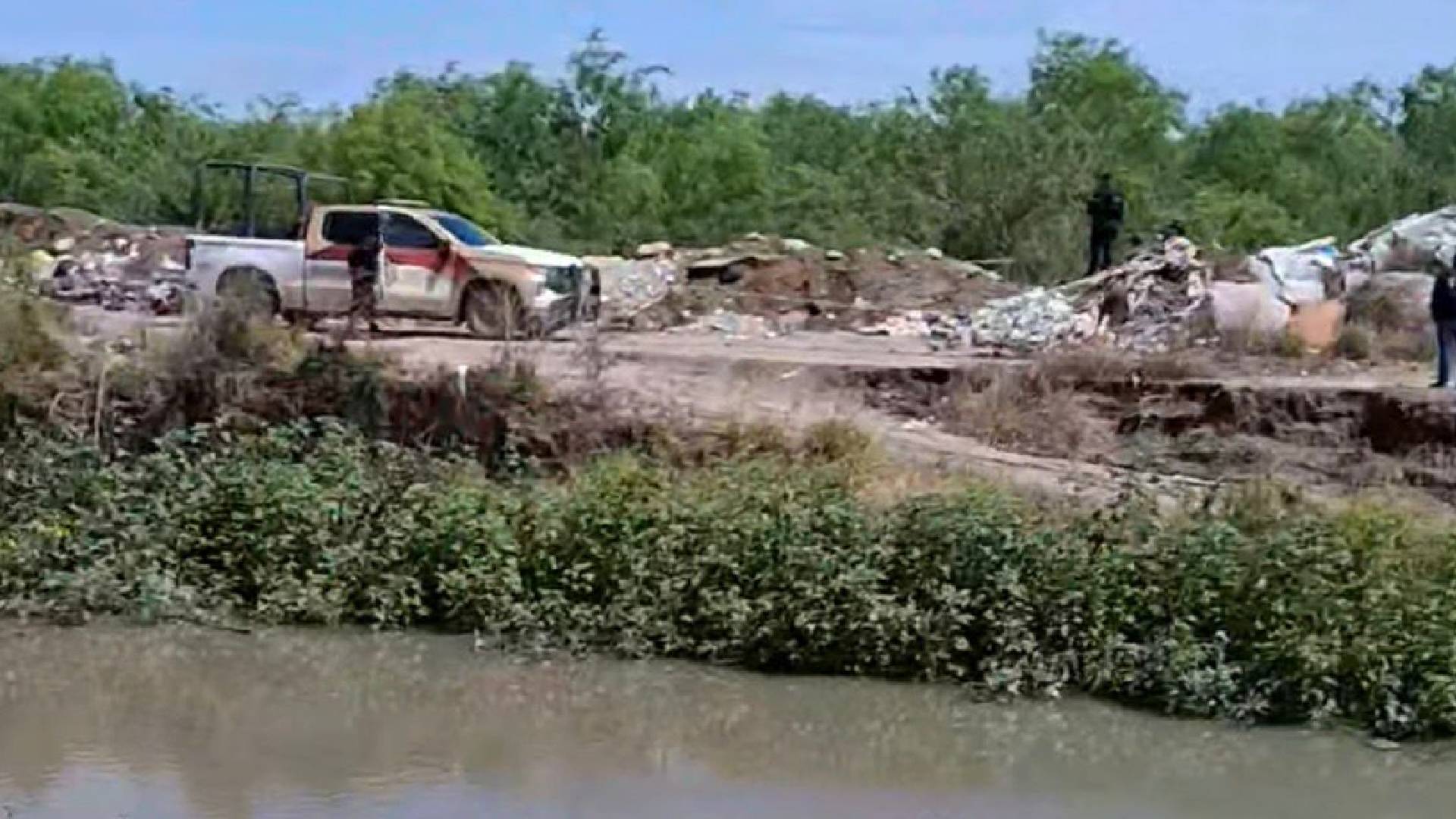 Localizan cuerpo en descomposición en canal de Reynosa