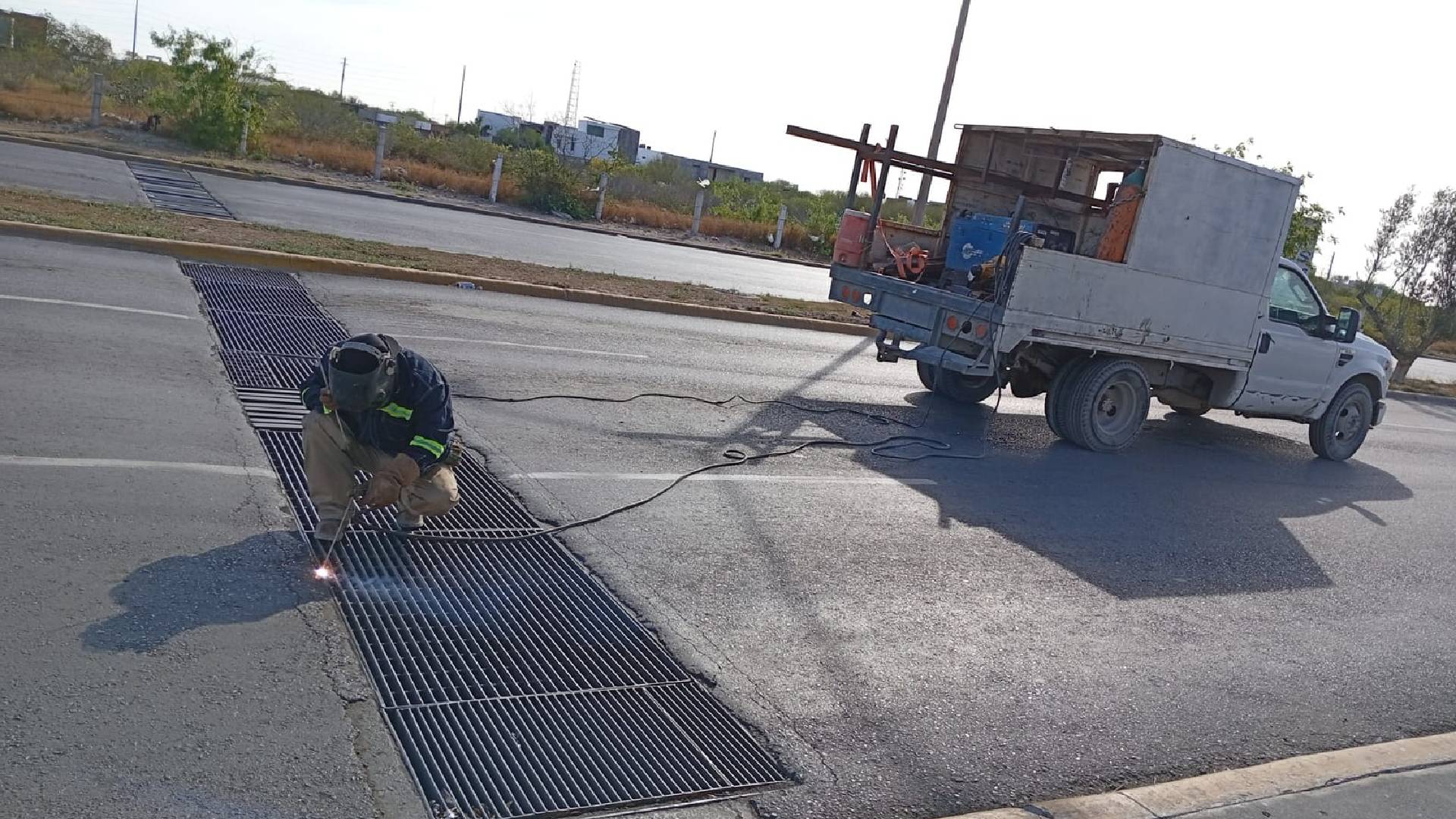 Refuerzan limpieza de drenaje en Reynosa para prevenir inundaciones