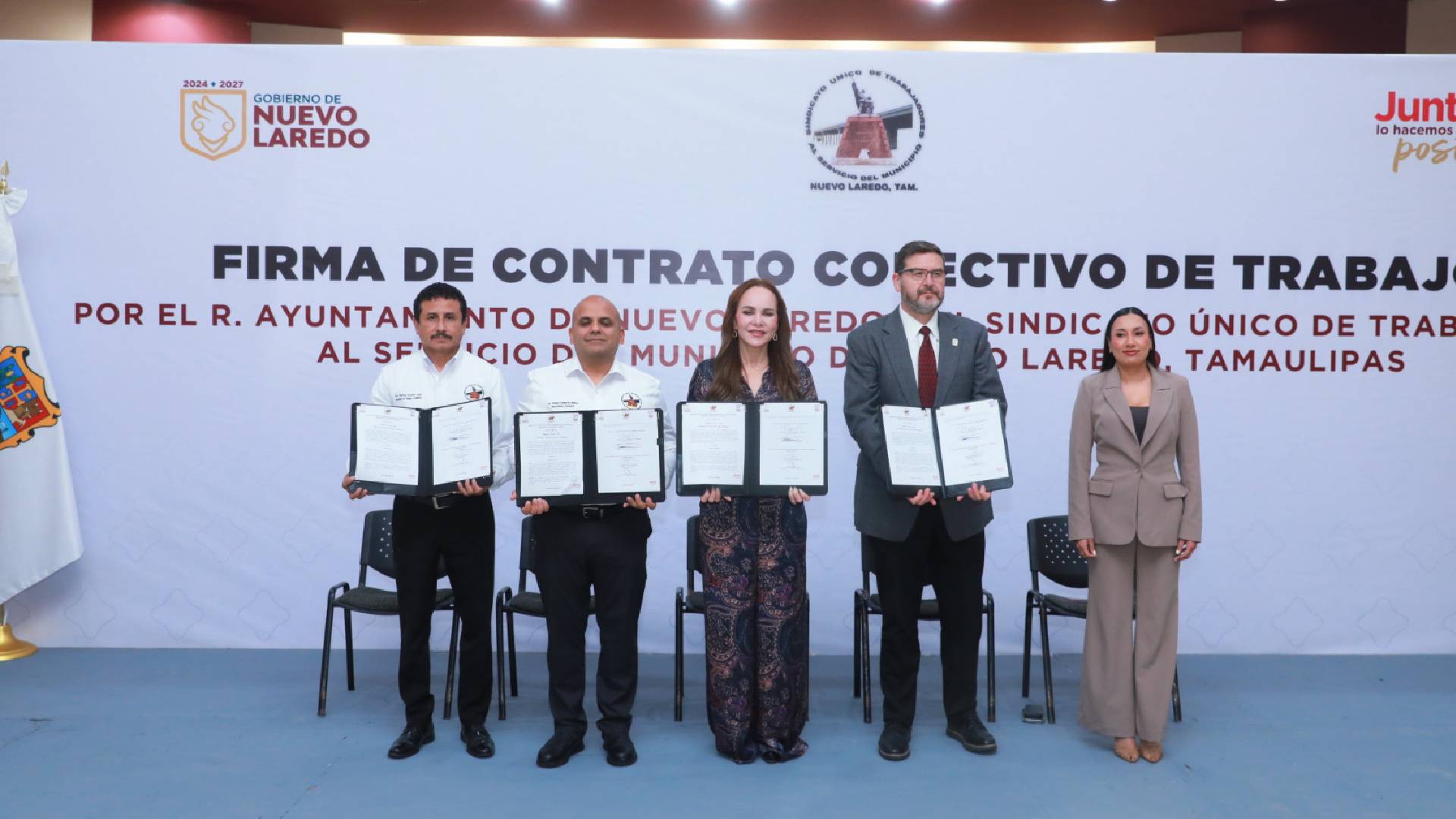 Refrenda alcaldesa Carmen Lilia Canturosas compromiso con trabajadores municipales; firma contrato colectivo con sindicato