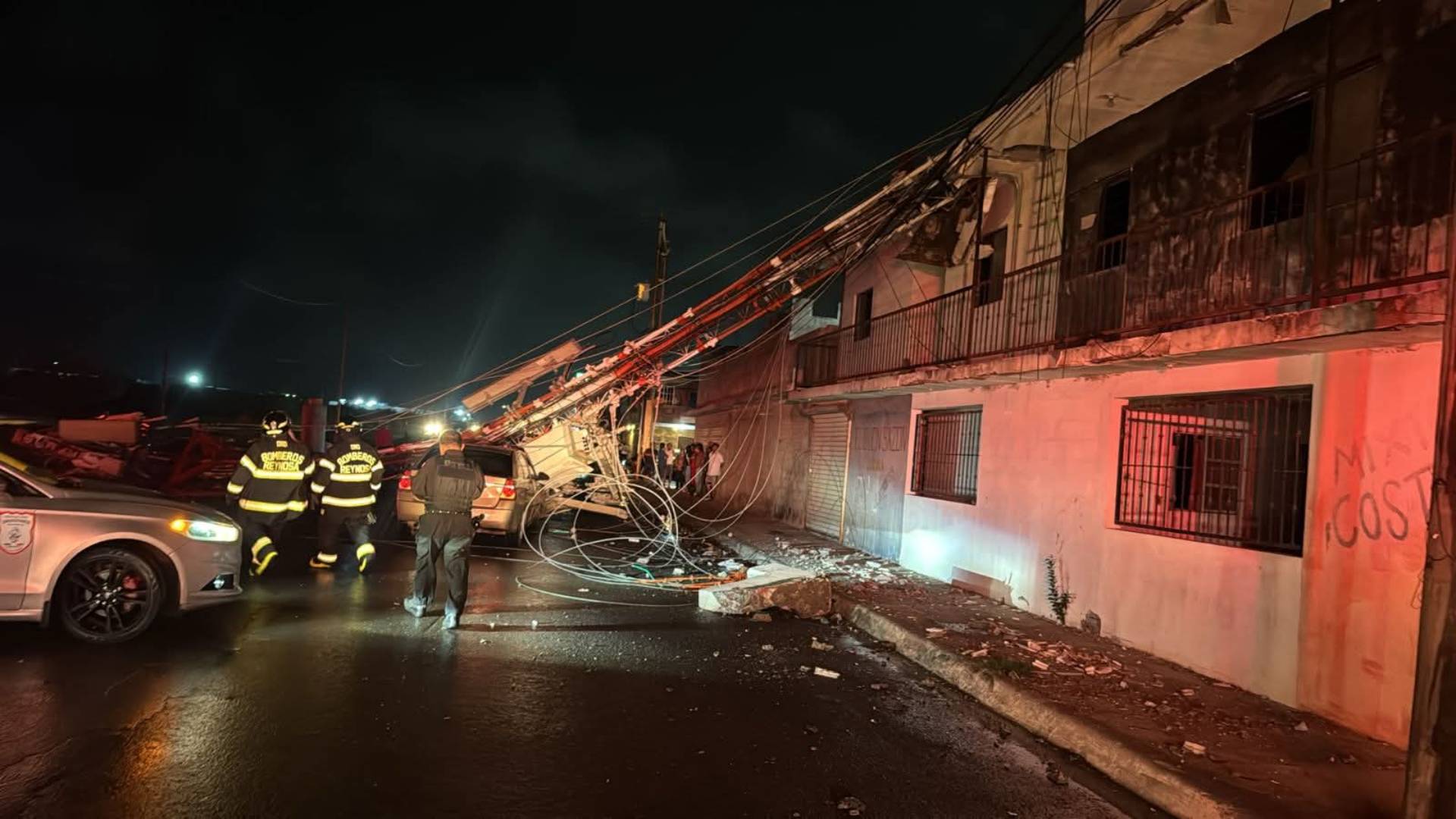 Atiende Protección Civil emergencias por lluvias y vientos en Reynosa