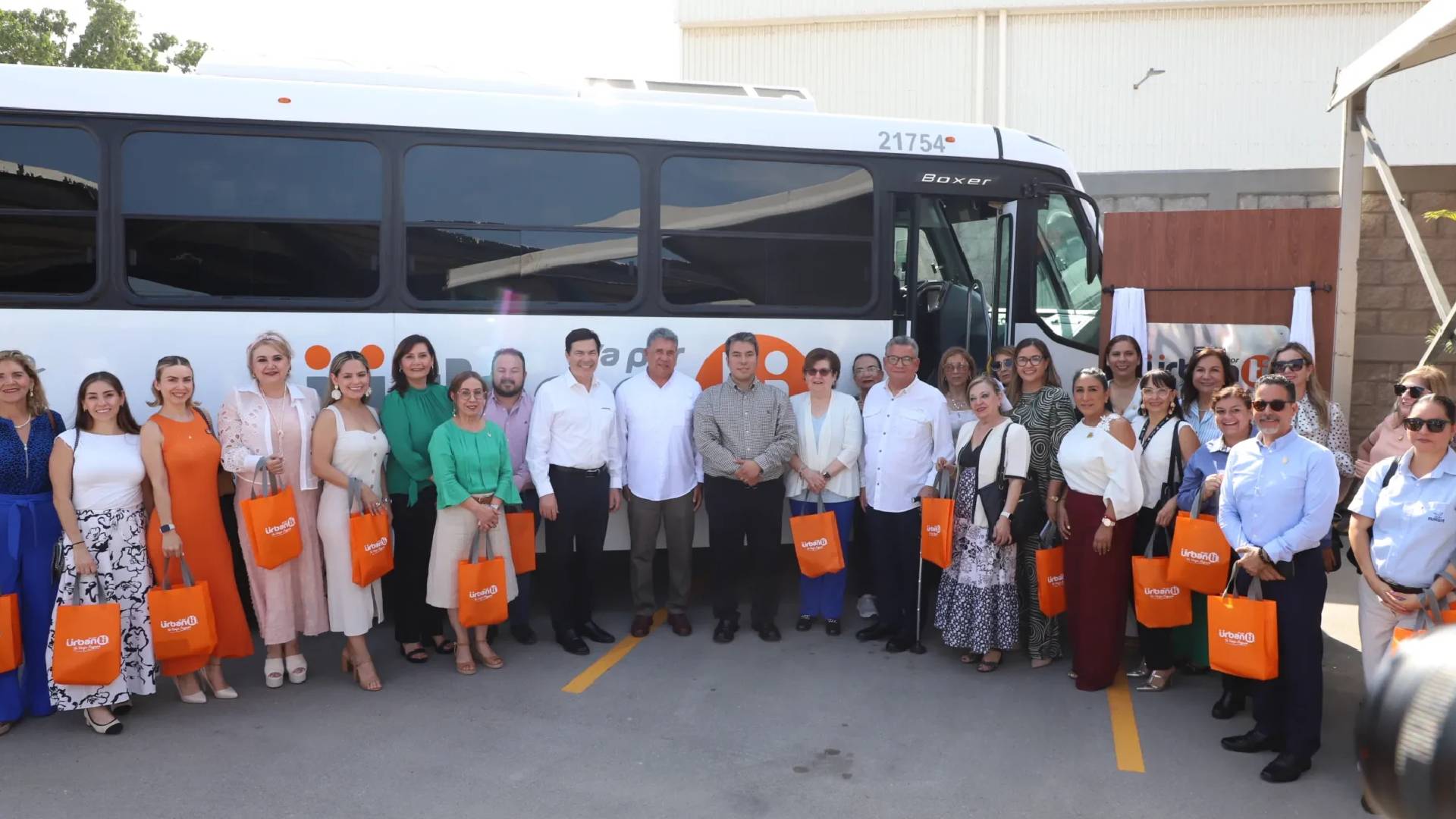 Presentan nuevas unidades para modernizar transporte en Altamira