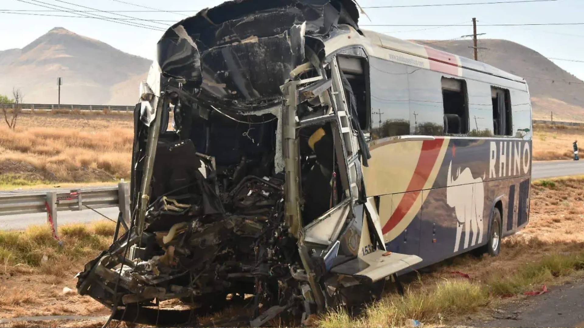 Autobús del IMSS se accidenta; hay 4 muertos