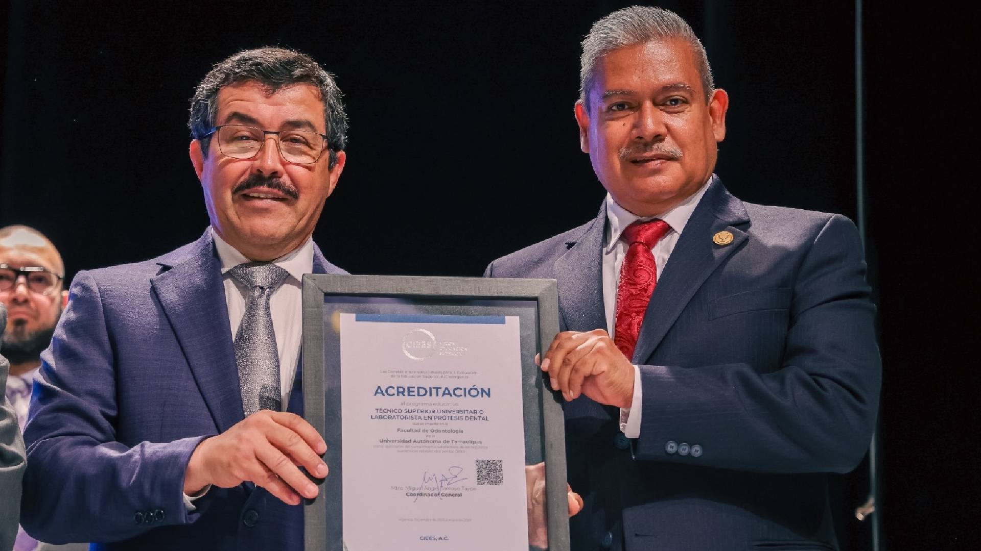 La UAT alcanza excelencia total en su oferta académica