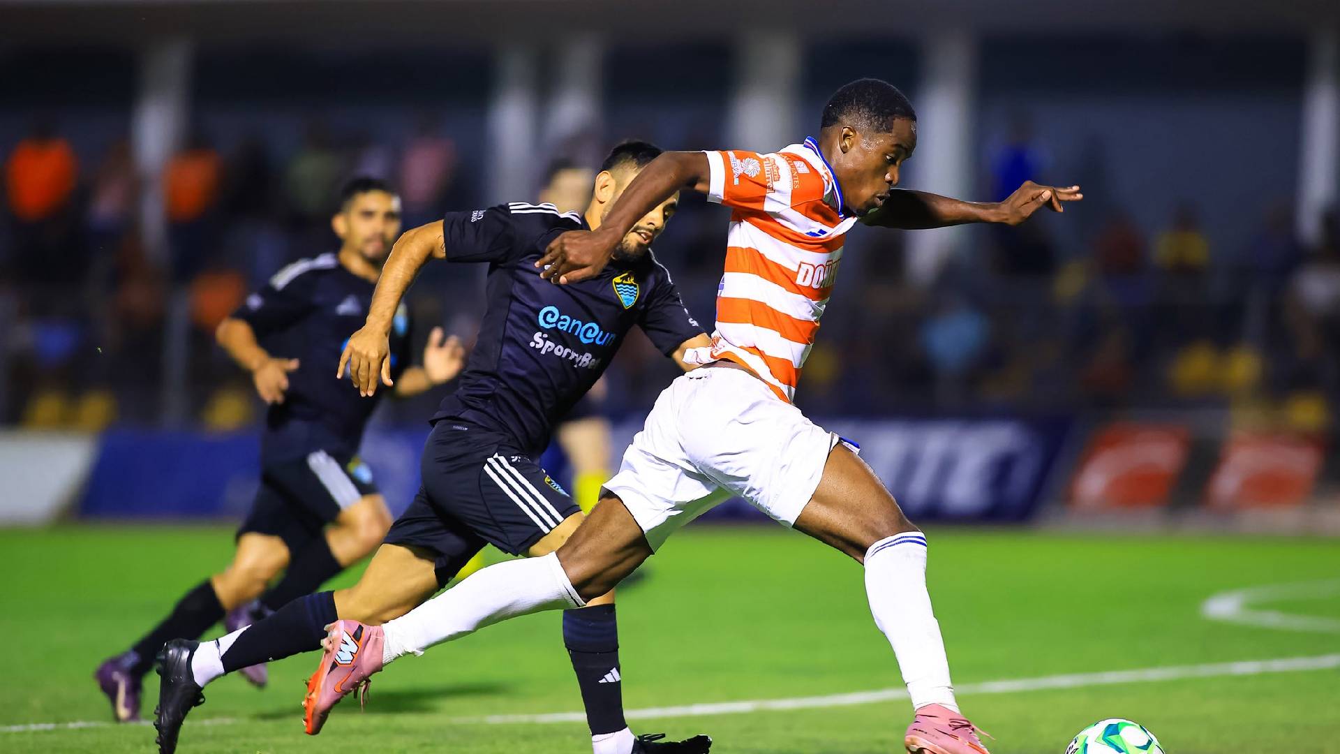 Correcaminos queda fuera de la pelea en la Liga de Expansión