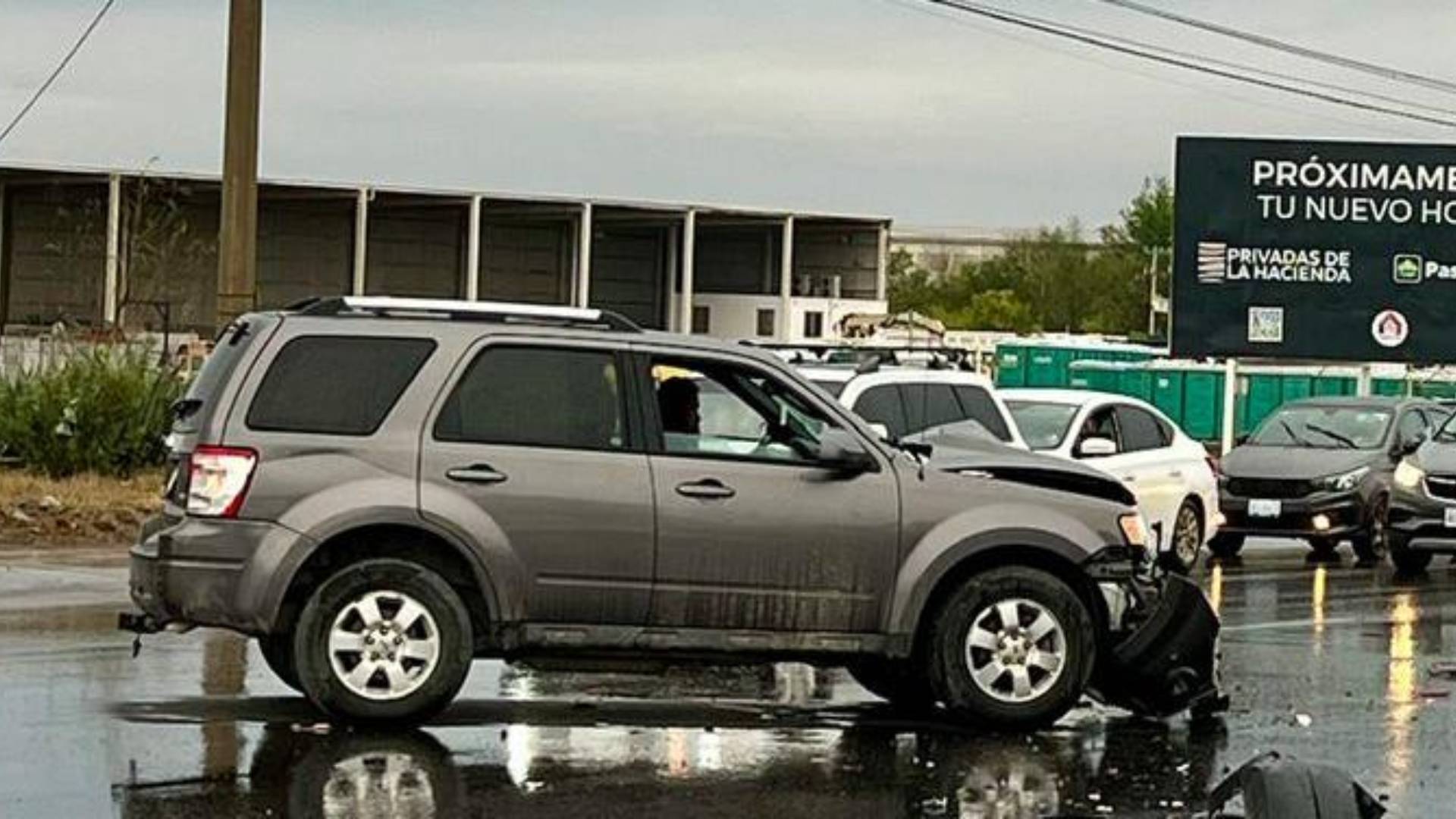 Choque múltiple en Reynosa deja varios vehículos dañados