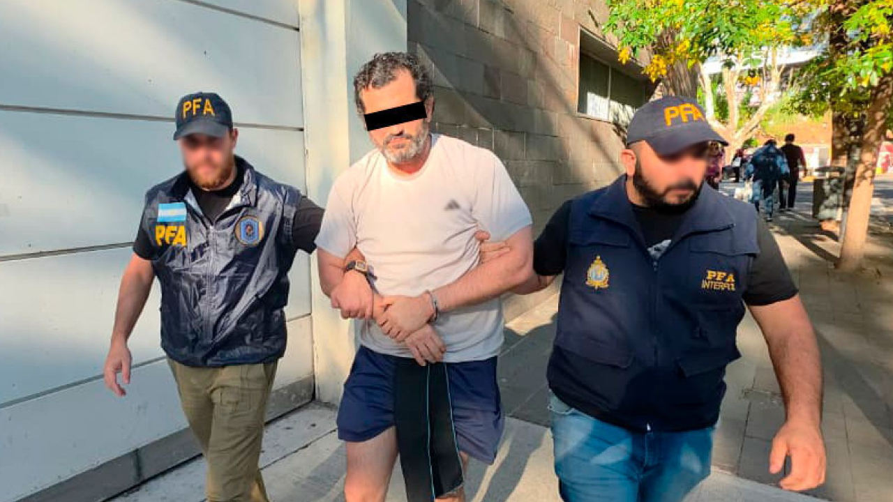 Capturan a líder de red de huachicol fiscal de México