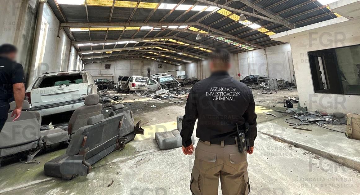 Aseguran 15 camionetas blindadas en bodega clandestina de Reynosa