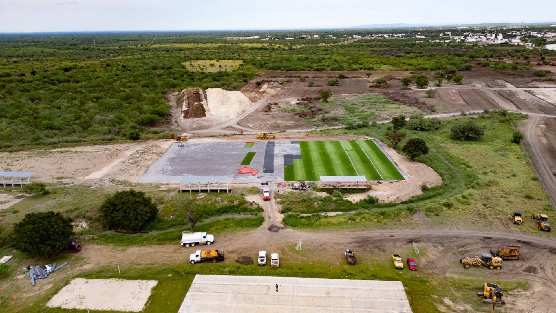 Modernizan espacios deportivos en Ciudad Victoria para el Mundial Social 2026