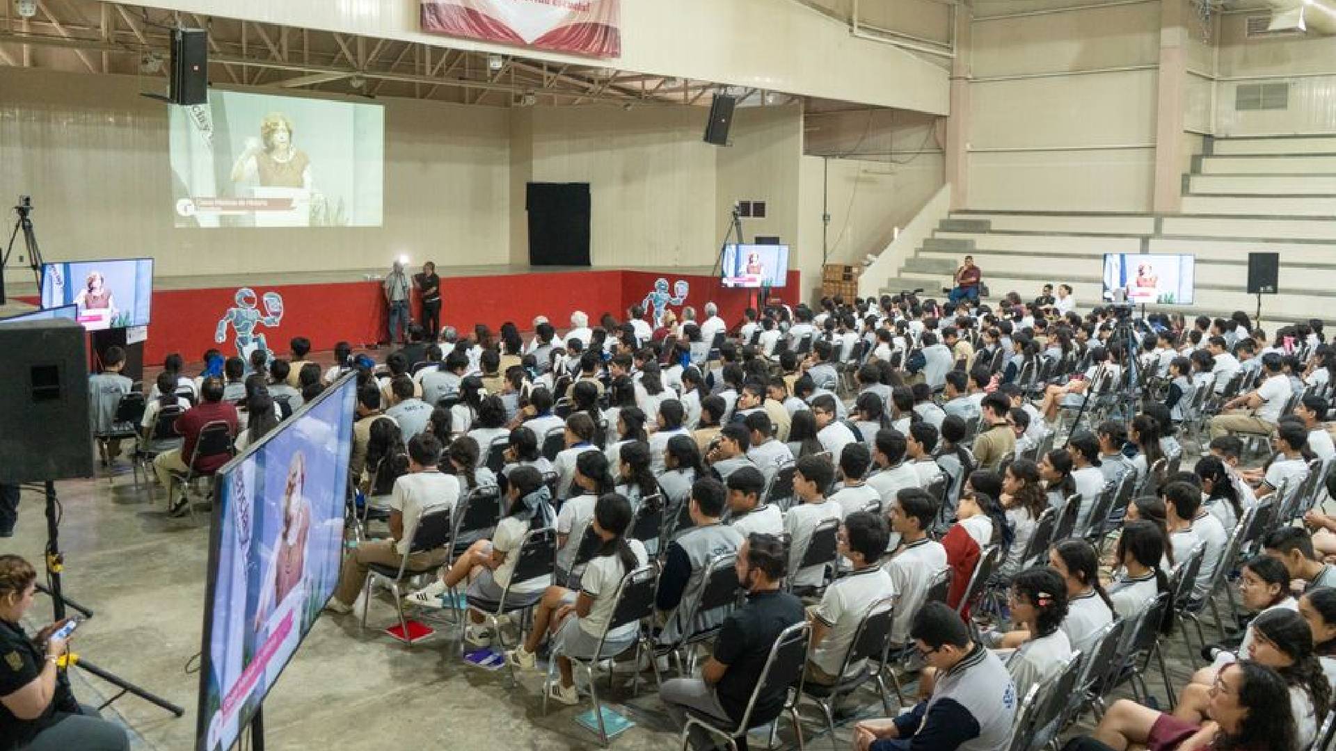 UAT participa en las “Clases Masivas de Historia”
