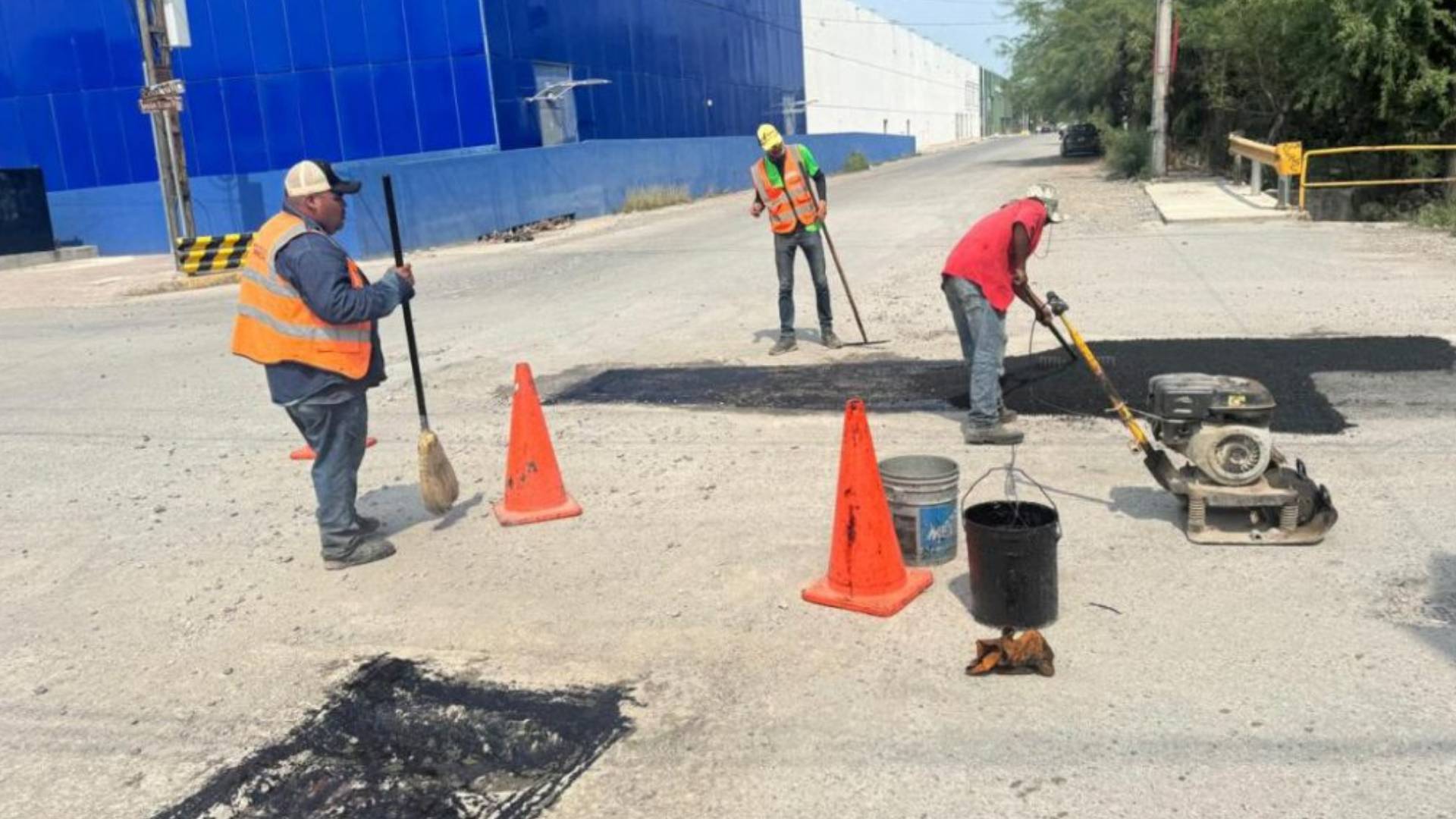 Gobierno de Victoria mejora vialidades en colonias