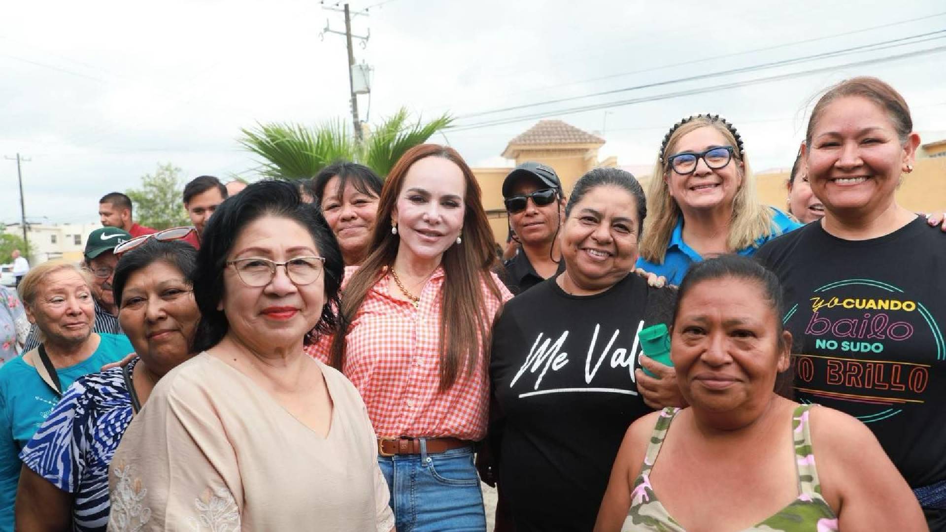 Listo el gran festejo del día de las madres; invita Carmen Lilia Canturosas a celebrar con el Poder del Norte y Los Reyes Locos