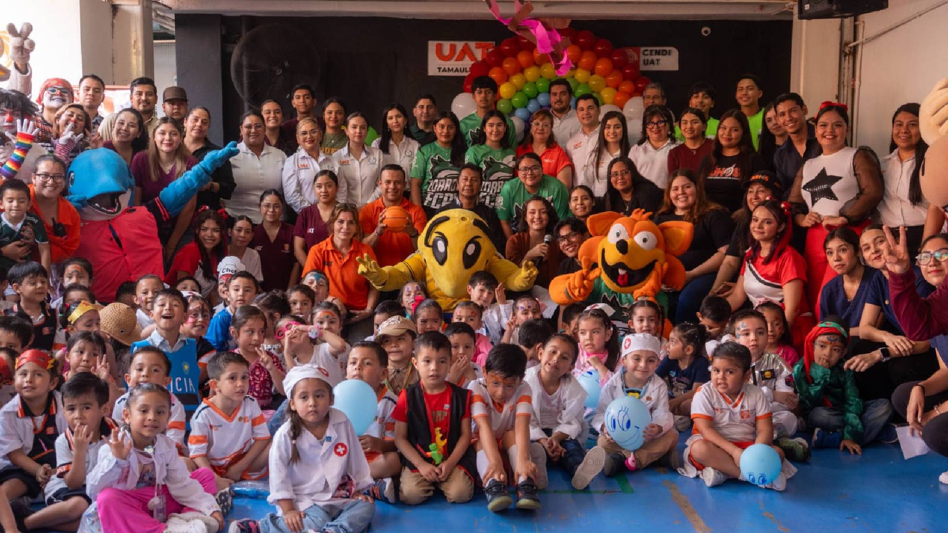 UAT impulsa vocaciones en niños con actividades universitarias