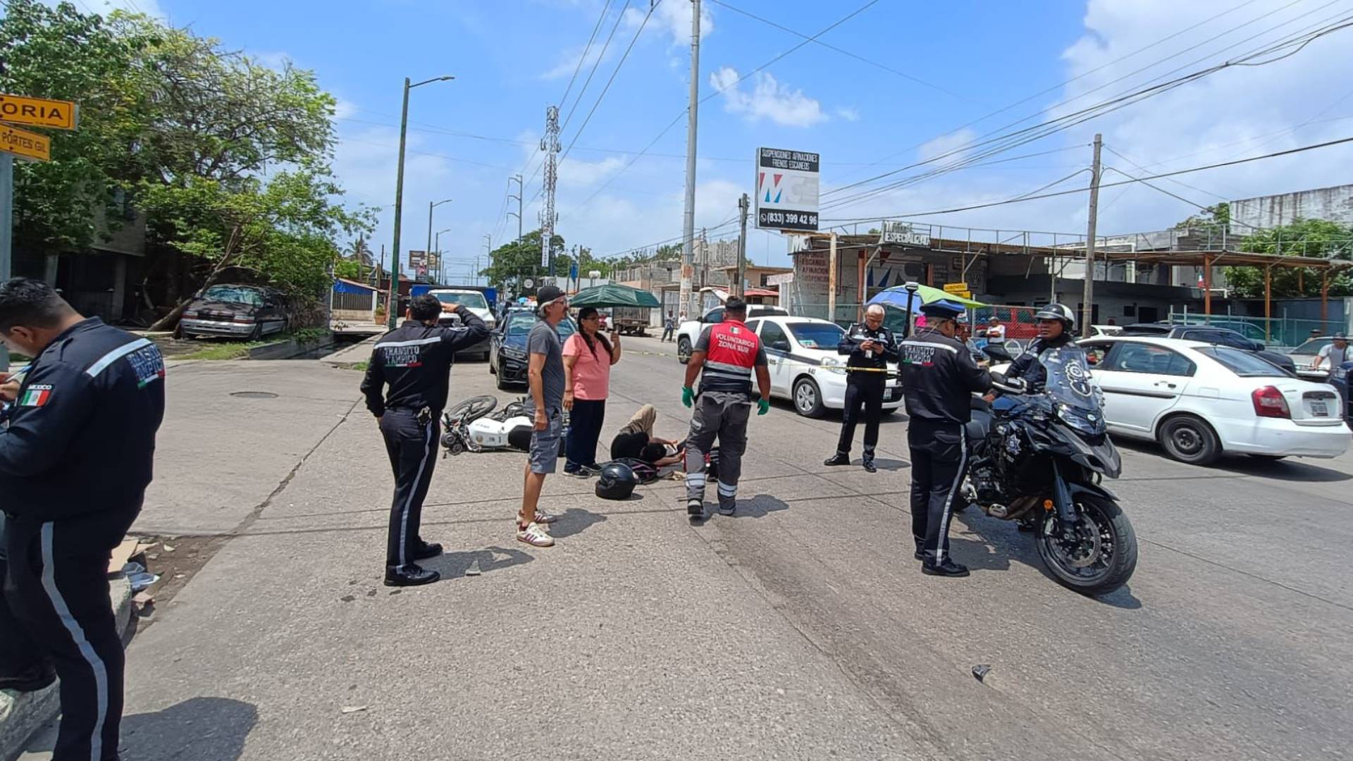 Motociclista termina con fractura de pierna tras choque en Tampico