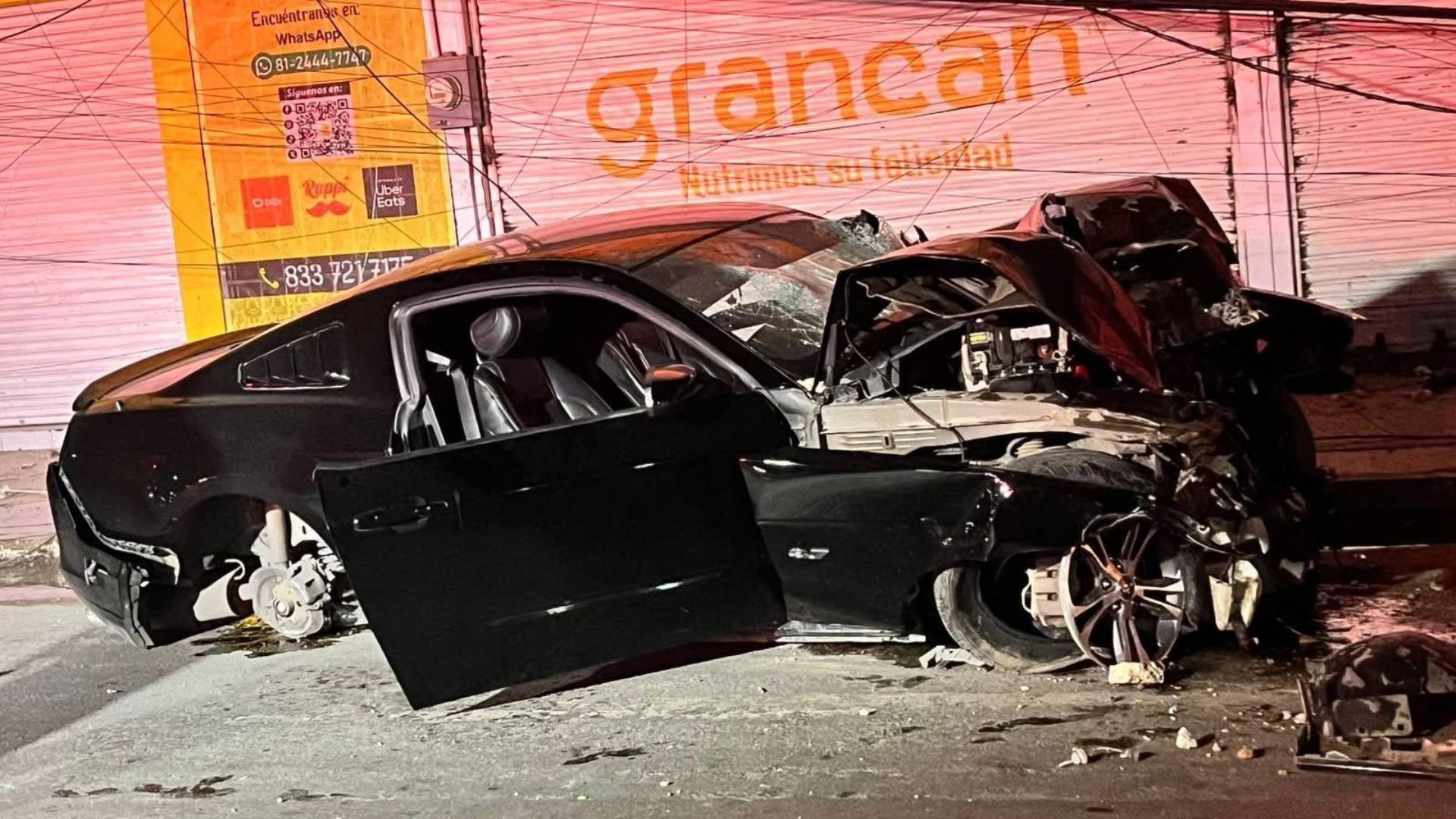 Mustang sale volando del antro y deja sin luz a medio Tampico