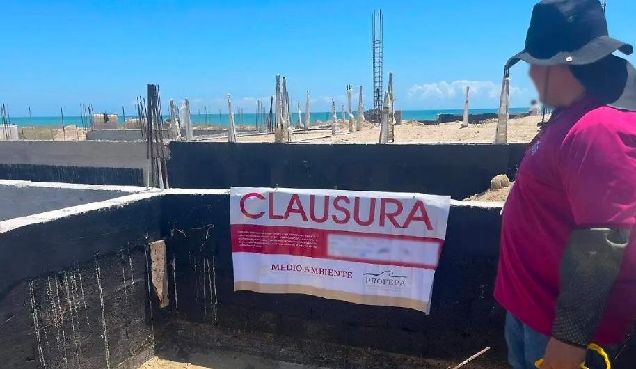 Profepa clausura obras en Playa Miramar por daño al ecosistema